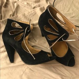 Seychelles heels 6.5